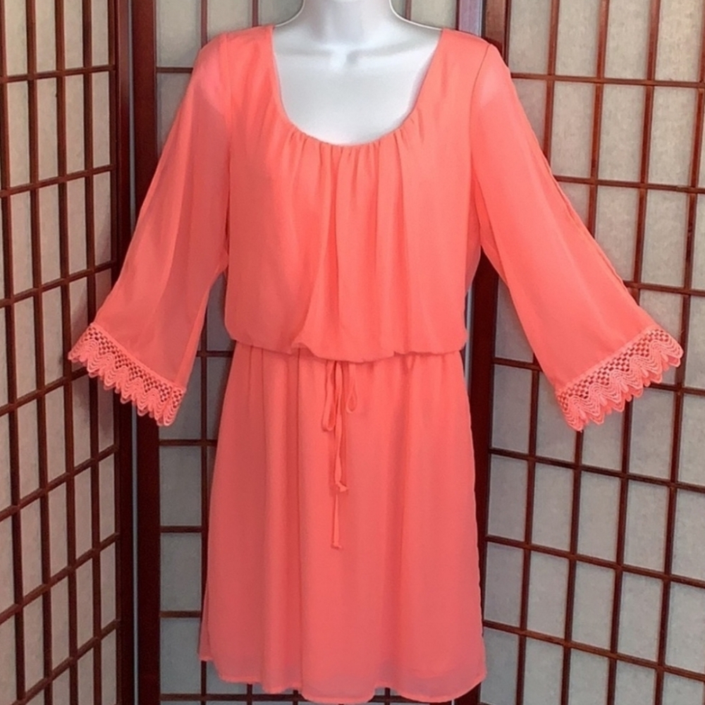 City Triangles L Dress Neon Pink Flamingo Cold Shoulder Lace Edge Sleeve Mini
